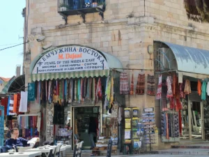 Old City Market: A vibrant and colourful marketplace nestled within the historic walls of the Old City