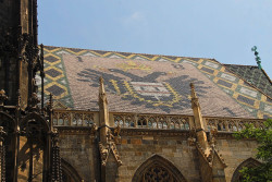 Roof tile design. 230,000 glazed tiles form the double-headed eagle, symbol of the Habsburg Empire. Stephansdom